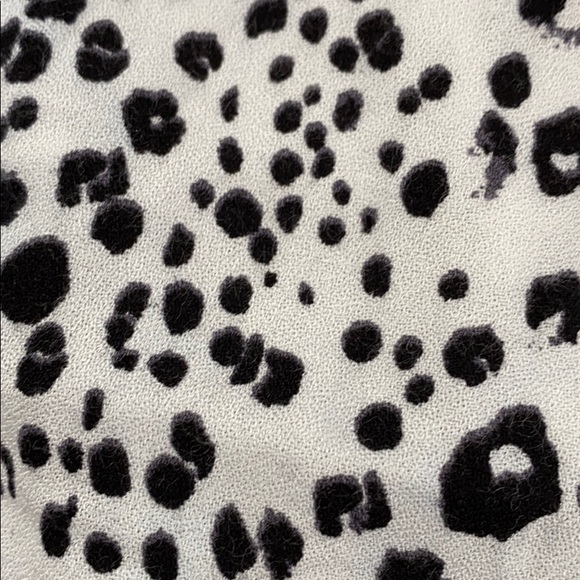 💛CODE X MODE open-back cheetah top w/tie in back - Picture 5 of 7